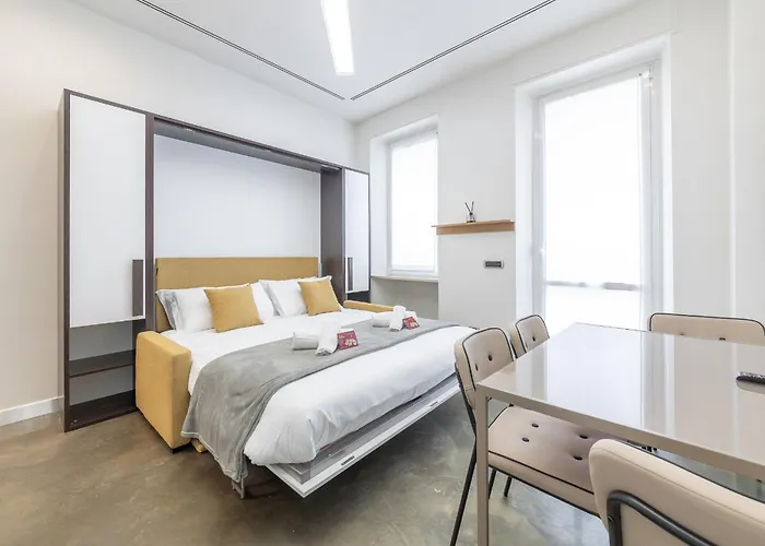 Via Cerva 7 * Milano