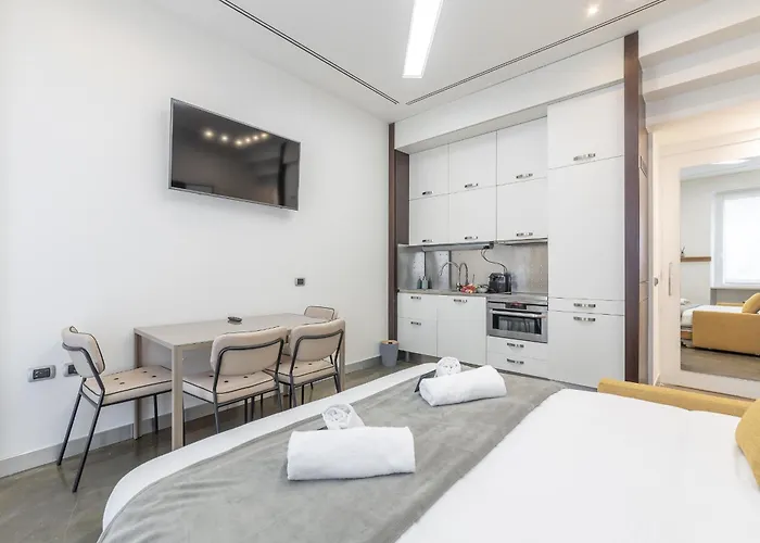 Apartamento Via Cerva 7 *