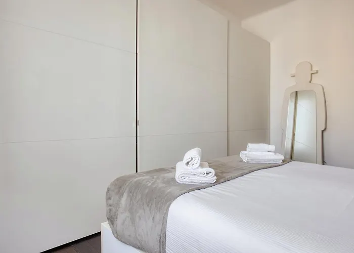 Just Urban - Elegant 2br 25 Min From Duomo - M4 Dateo Апартаменты