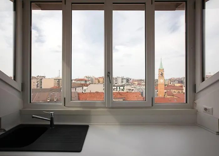 Luminoso Con Terrazzo Milaan