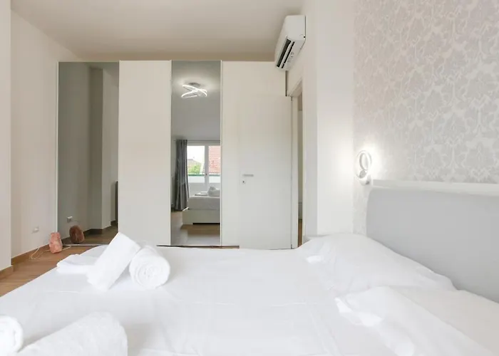 Luminoso Con Terrazzo