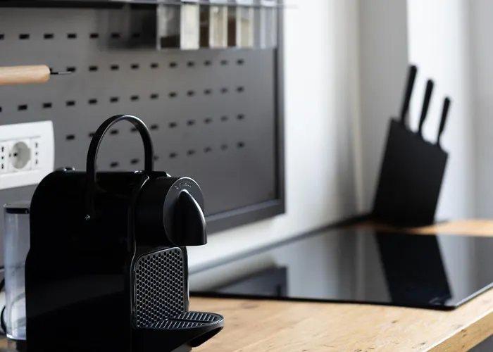 Appartement Modern And Comfortable In Cenisio Area Milaan