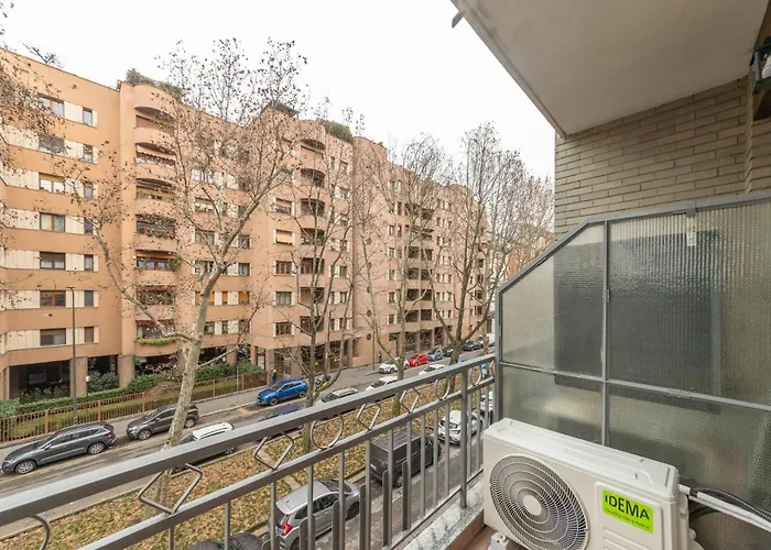 Modern And Comfortable In Cenisio Area *