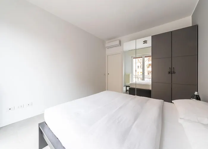 Appartement Modern And Comfortable In Cenisio Area Milaan