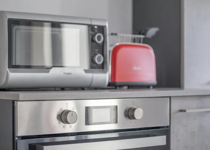 Modern And Comfortable In Cenisio Area