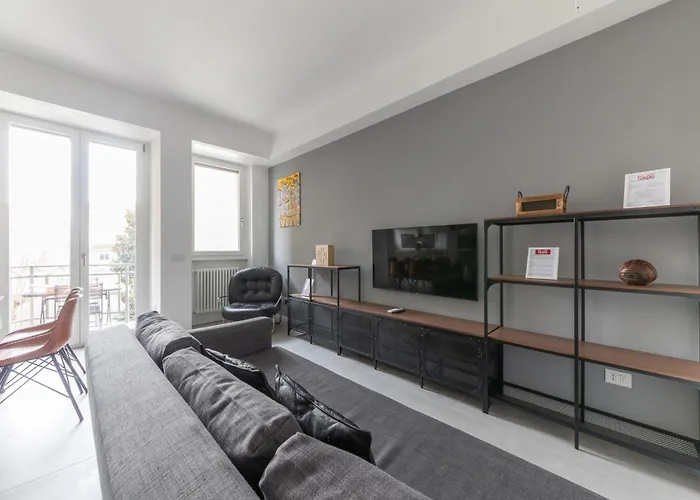 Modern And Comfortable In Cenisio Area *