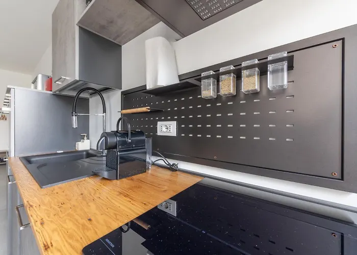 Modern And Comfortable In Cenisio Area