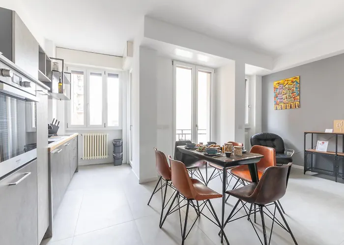 Modern And Comfortable In Cenisio Area * Milaan