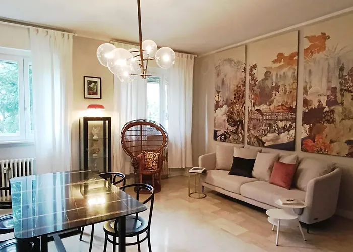 Isola Trendy Retreat - Large Flat,