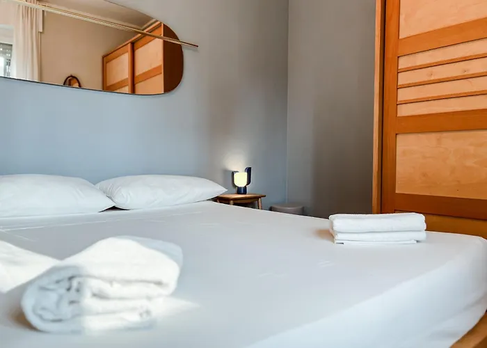 Apartamento Isola Trendy Retreat - Large Flat, Milão