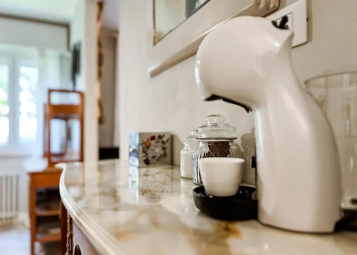 Isola Trendy Retreat - Large Flat,