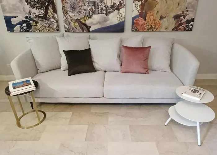 Isola Trendy Retreat - Large Flat, Apartamento