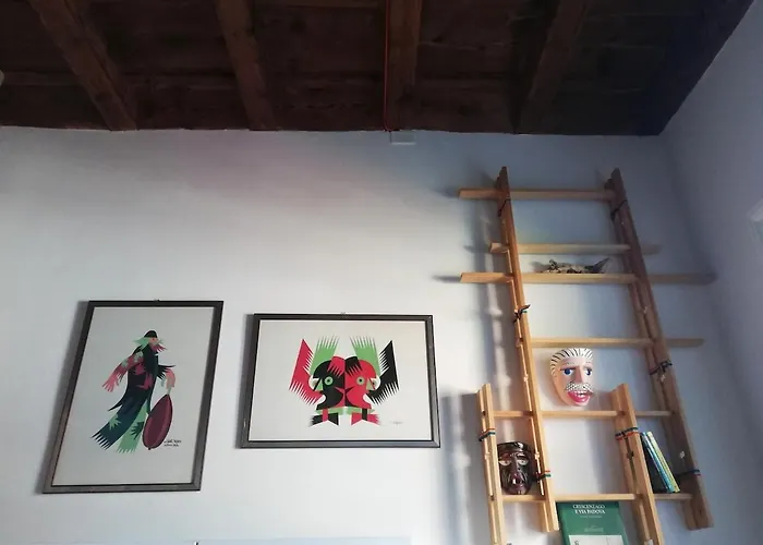 Cozy In A Secret Corner Of Apartment *