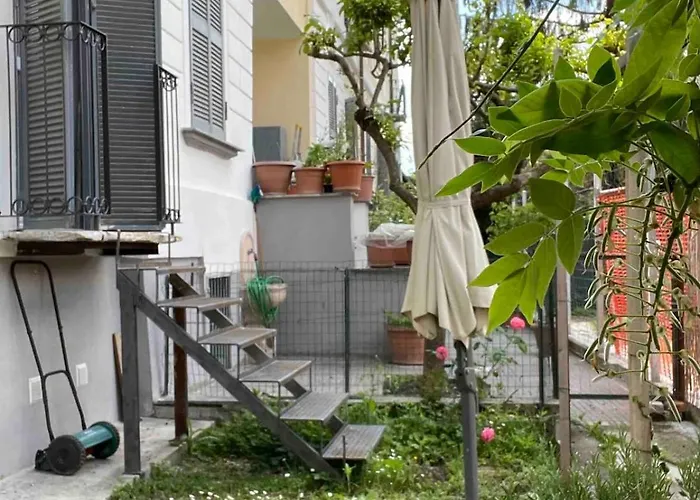 Cozy In A Secret Corner Of Apartment Mailand