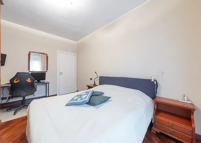 Locami Affori ميلان