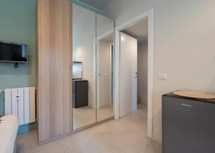 Close To The M3 Metro Апартаменты