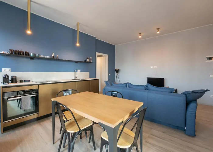 New Two-room A Stone's Throw From The M3 Metro Apartment Mailand