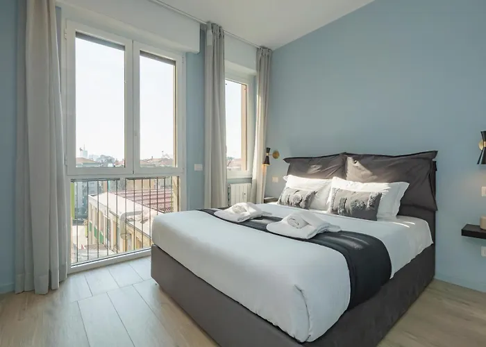 New Two-room A Stone's Throw From The M3 Metro Apartment