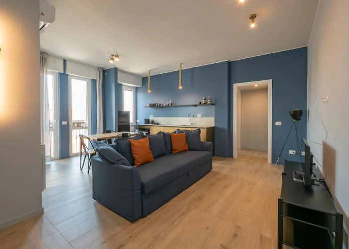 New Two-room A Stone's Throw From The M3 Metro Apartmán *