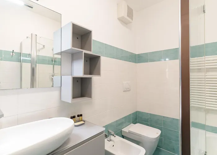 Precotto - Rucellai - Bilocale Con Ampio Balcone * 밀라노