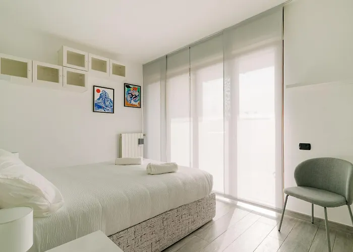 Precotto - Rucellai - Bilocale Con Ampio Balcone 아파트 밀라노