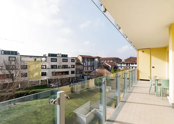 Precotto - Rucellai - Bilocale Con Ampio Balcone 밀라노