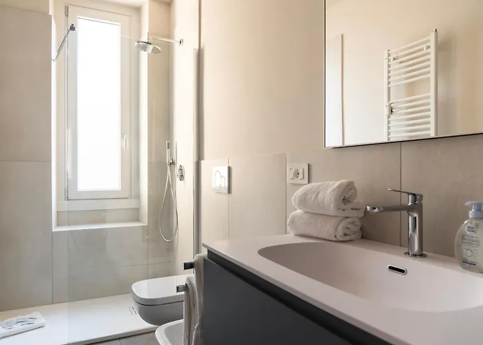 Youhosty - 3 Bedroom Citta Studi Milano