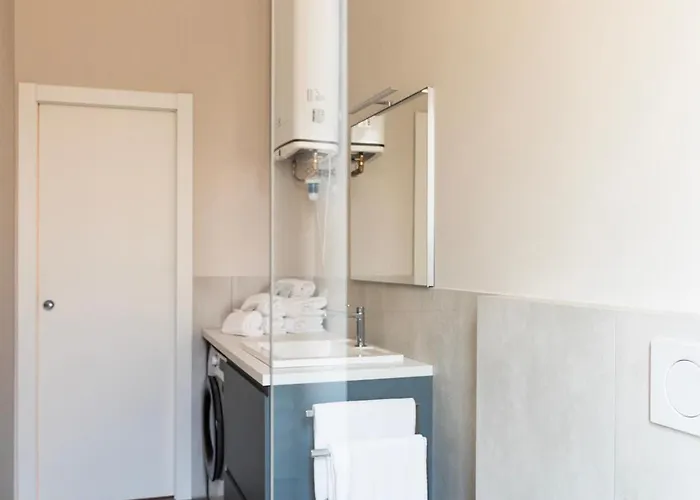 Youhosty - 3 Bedroom Citta Studi * Milano