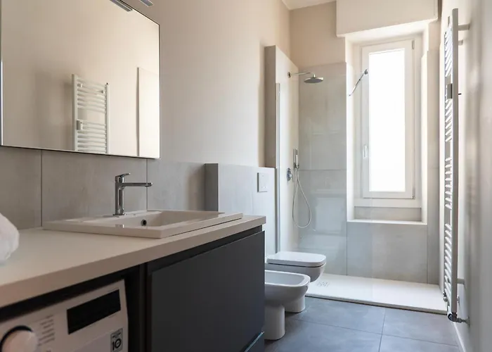 Youhosty - 3 Bedroom Citta Studi