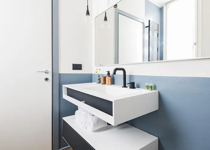 Easylife - - Commenda 31 - Porta Romana Apartamento *