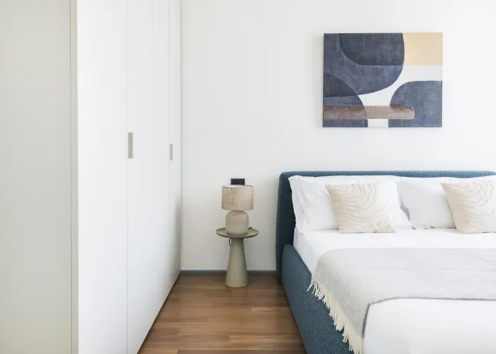 Easylife - - Commenda 31 - Porta Romana * Milán