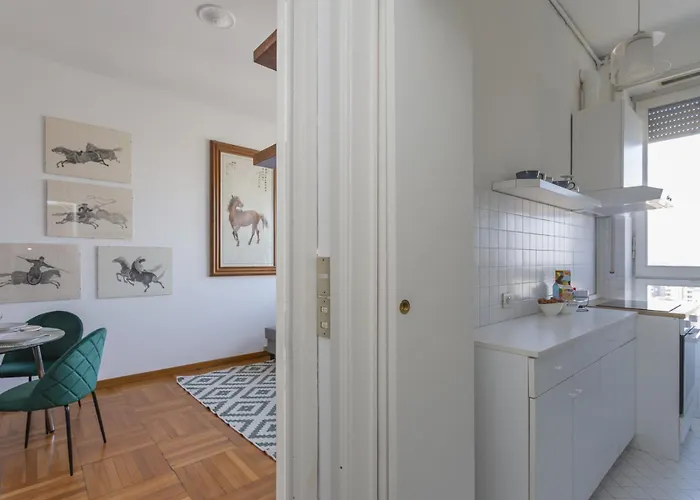 Skyline View Biancamano 1 Bdr With Balcony By Rentopolis