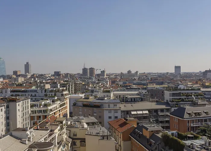 Skyline View Biancamano 1 Bdr With Balcony By Rentopolis * 밀라노