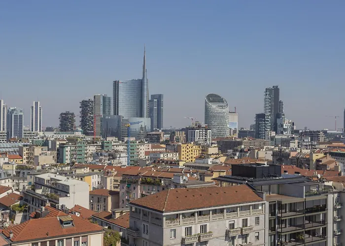 아파트 Skyline View Biancamano 1 Bdr With Balcony By Rentopolis 밀라노