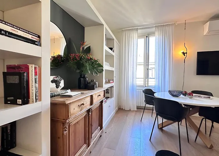 Lily Pads -elegant Apartment- In The Center Milán