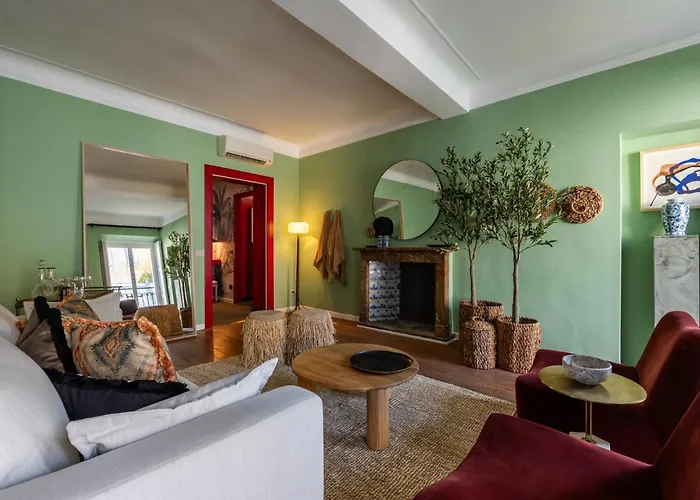 Guest house The Couper Bagutta *