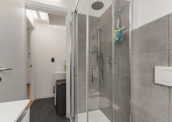 Casa San Siro-stadio - Stadio E Metropolitana *