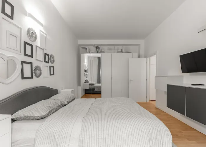 Casa San Siro-stadio - Stadio E Metropolitana * Milán