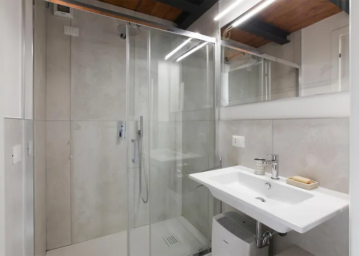 Beautiful Loft Near Navigli Apartament Mediolan