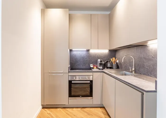 Cool And Big Duomo - White