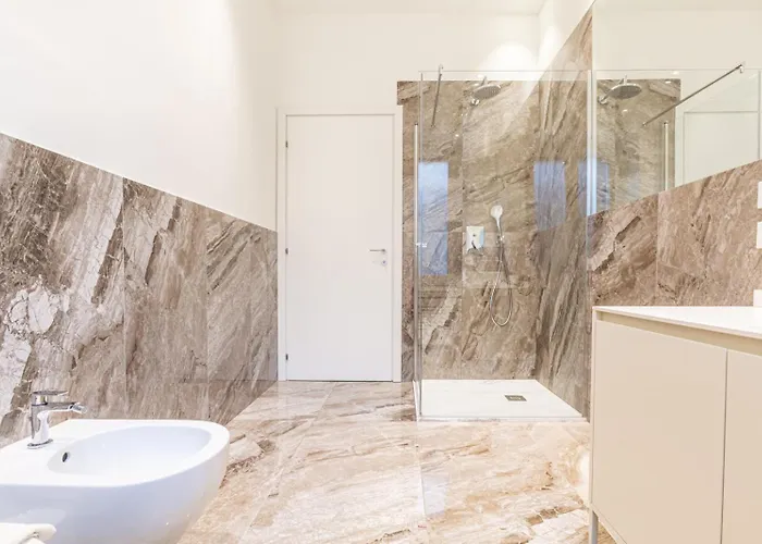 Cool And Big Duomo - White * Milan