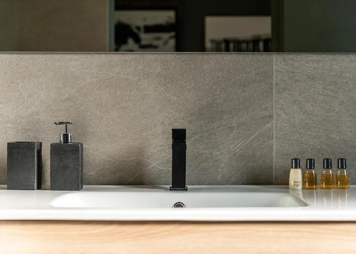 - Elegant Apartment Milan