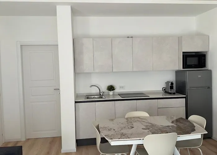 Lägenhet Mihouse Res Milano