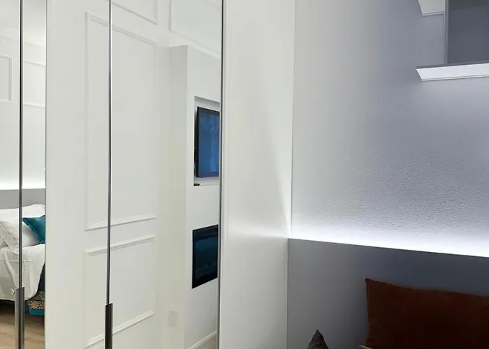 Casa Estia - Mico, Fiera Milano, Citylife, San Siro, Metro 2 Min - Refined Historic