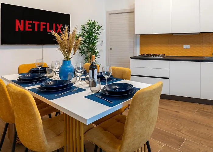 Moscova Luxe - Elegant With 2 Bathrooms アパート