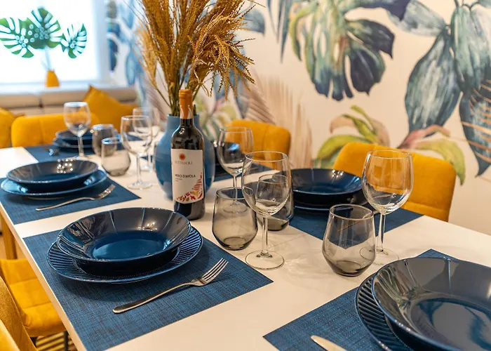 アパート Moscova Luxe - Elegant With 2 Bathrooms ミラノ