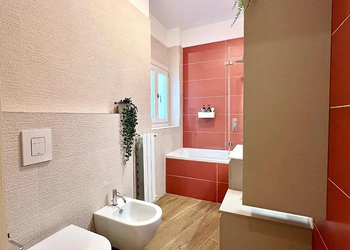 Moscova Luxe - Elegant With 2 Bathrooms *