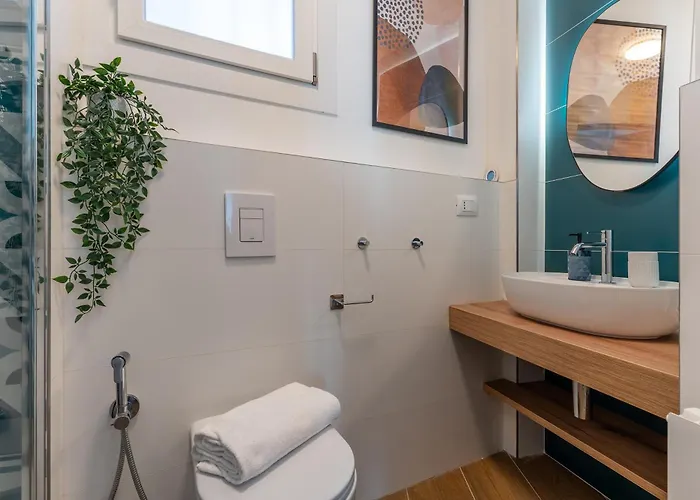 Moscova Luxe - Elegant With 2 Bathrooms Lejlighed Milano