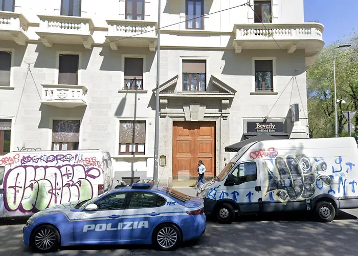 Daire Elegante Bilocale- 1 Minuto Dalla Metro M2 Piola