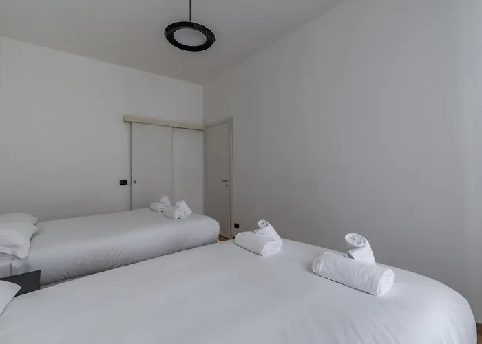 Apartament Maciachini *